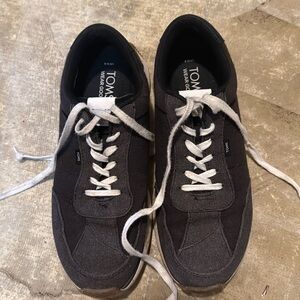 Womens TOM sneakers black size 8